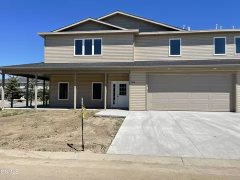 804 Compass Loop, Bismarck, ND 58504 photo 1