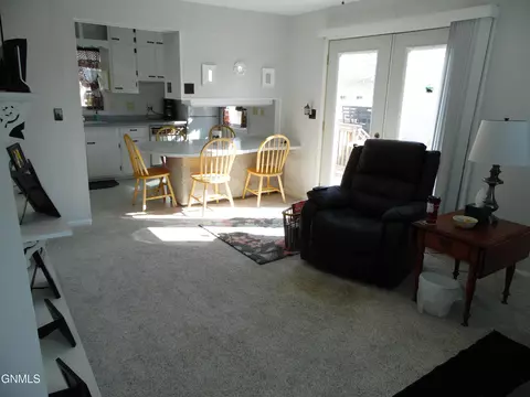 2024 3rd Ave E, Williston, ND 58801 photo 9