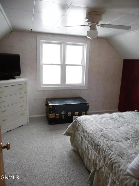 2024 3rd Ave E, Williston, ND 58801 photo 35