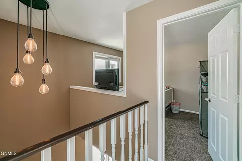2876 Warwick Loop, Bismarck, ND 58504 photo 14