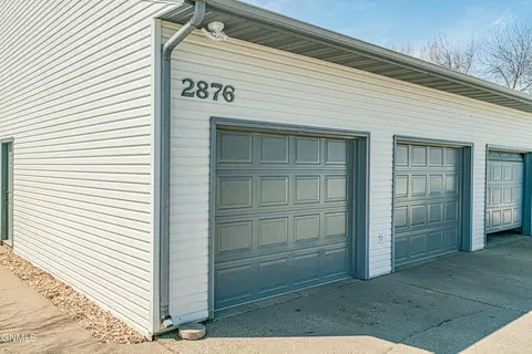 2876 Warwick Loop, Bismarck, ND 58504 photo 43