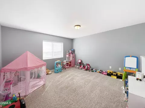 2404 27th Ave W, Williston, ND 58801 photo 27