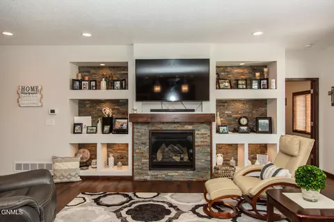 4117 Ranch Loop, Bismarck, ND 58503 photo 7
