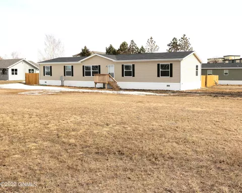 1416 48th St W, Williston, ND 58801 photo 1