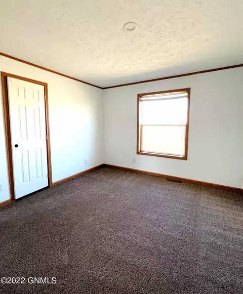1416 48th St W, Williston, ND 58801 photo 22