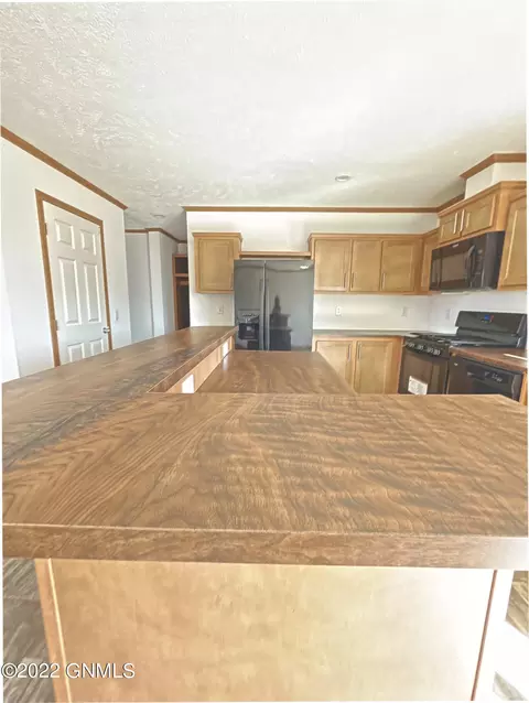 1416 48th St W, Williston, ND 58801 photo 10