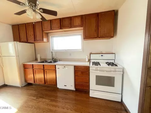 327 14th Ave W, Williston, ND 58801 photo 18