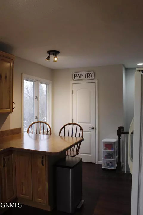 1614 B Ave E, Bismarck, ND 58501 photo 5