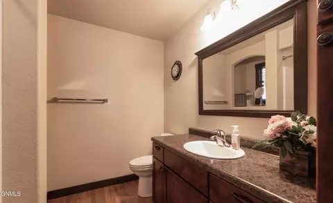 1012 Canada Ave, Bismarck, ND 58503 photo 11