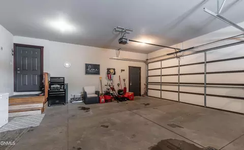 1012 Canada Ave, Bismarck, ND 58503 photo 20