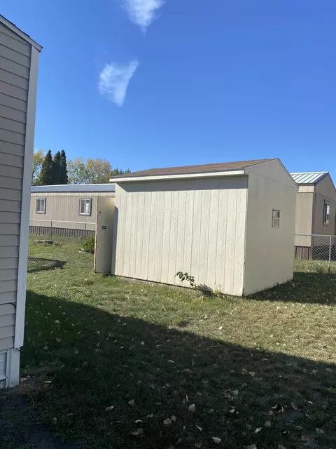 4235 Claridge Loop, Bismarck, ND 58503 photo 17