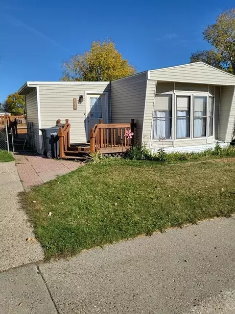 4235 Claridge Loop, Bismarck, ND 58503 photo 1