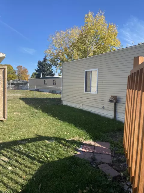 4235 Claridge Loop, Bismarck, ND 58503 photo 19