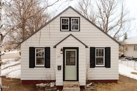 801 4th St W, Williston, ND 58801 photo 2