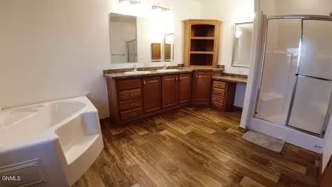 14270 Painted Woods Dr, Williston, ND 58801 photo 16