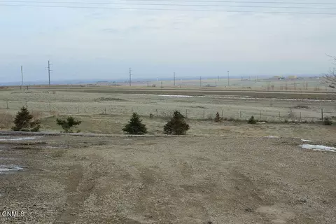 14270 Painted Woods Dr, Williston, ND 58801 photo 40