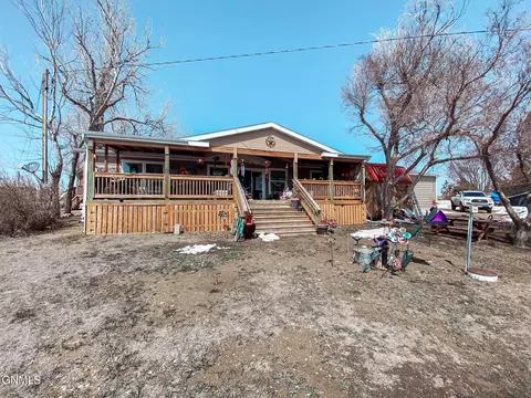 228 Blacktail Dr, Williston, ND 58801 photo 1