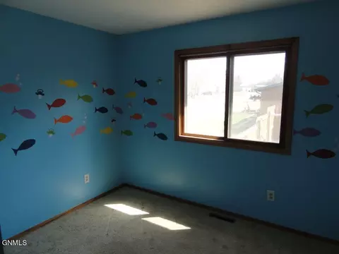 5 Santee Rd, Lincoln, ND 58504 photo 15