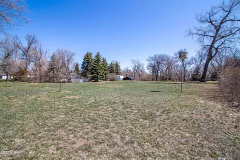 7050 Burnt Creek Loop, Bismarck, ND 58503 photo 51