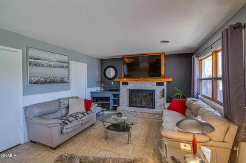 7050 Burnt Creek Loop, Bismarck, ND 58503 photo 6