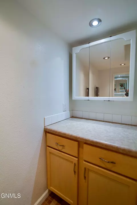 7050 Burnt Creek Loop, Bismarck, ND 58503 photo 28