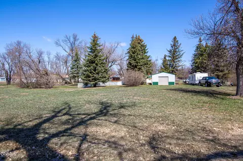 7050 Burnt Creek Loop, Bismarck, ND 58503 photo 53