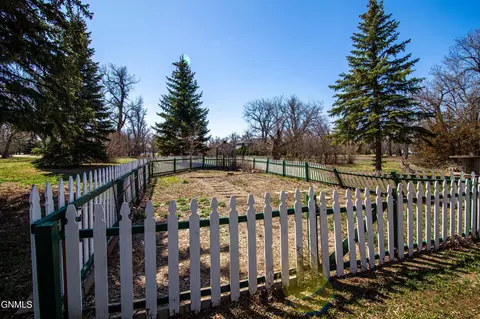 7050 Burnt Creek Loop, Bismarck, ND 58503 photo 44