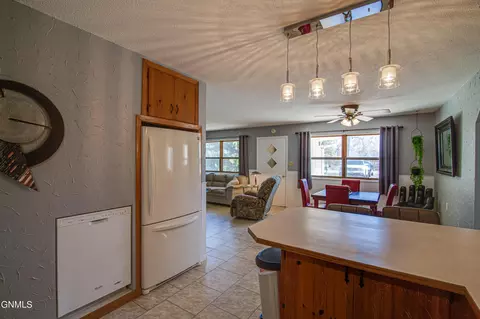 7050 Burnt Creek Loop, Bismarck, ND 58503 photo 19