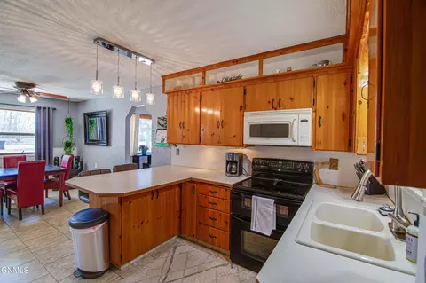 7050 Burnt Creek Loop, Bismarck, ND 58503 photo 17