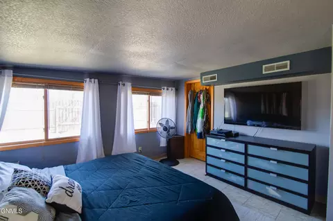 7050 Burnt Creek Loop, Bismarck, ND 58503 photo 24