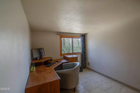 7050 Burnt Creek Loop, Bismarck, ND 58503 photo 30