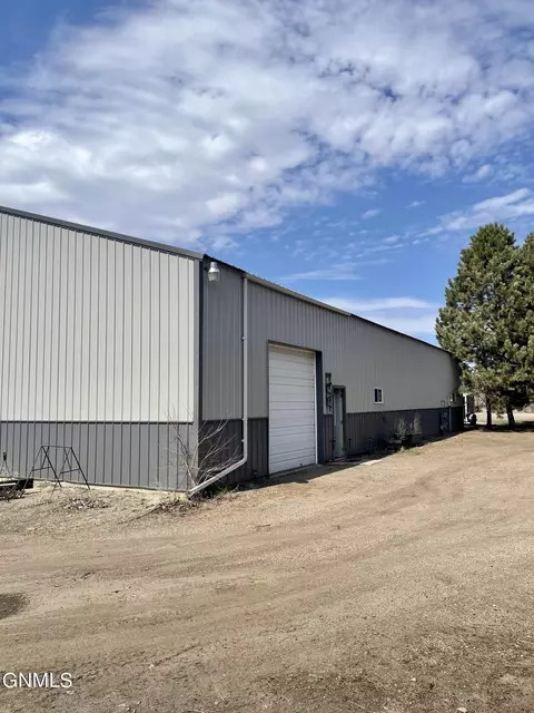2260 Sunny Rd S, Mandan, ND 58554 photo 18