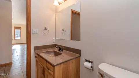 5839 Lariat Loop, Bismarck, ND 58503 photo 13