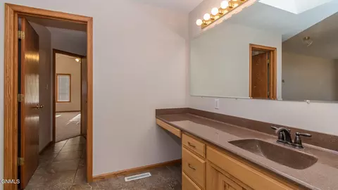 5839 Lariat Loop, Bismarck, ND 58503 photo 34