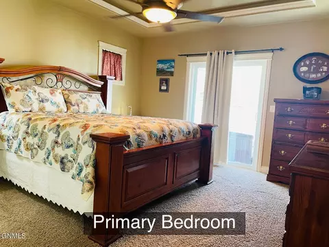 1617 Aspen Loop, Williston, ND 58801 photo 12