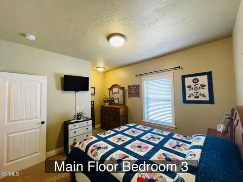 1617 Aspen Loop, Williston, ND 58801 photo 19