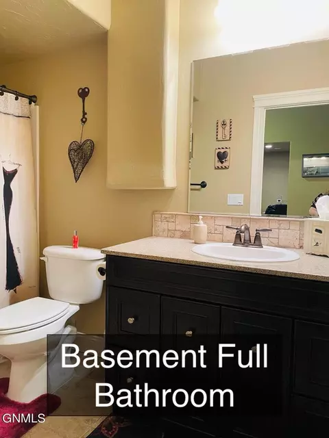1617 Aspen Loop, Williston, ND 58801 photo 28