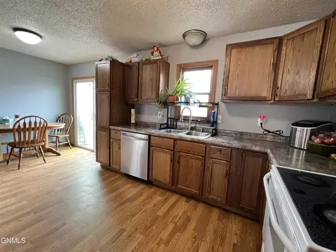 205 3rd St NE, Surrey, ND 58785 photo 4