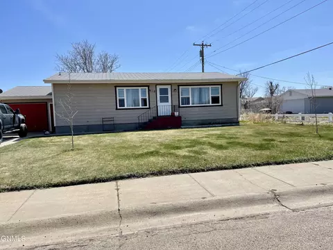 910 4th St SW, Sidney, MT 59270 photo 1