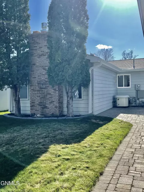 1508 7th Ave W, Williston, ND 58801 photo 37