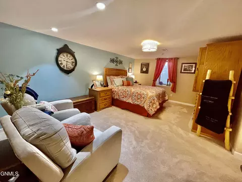 1508 7th Ave W, Williston, ND 58801 photo 51