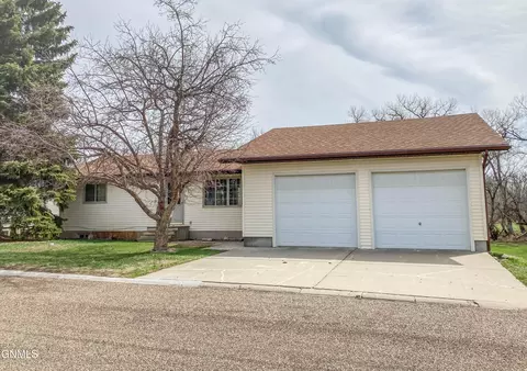 515 Arthur St, Stanton, ND 58571 photo 1