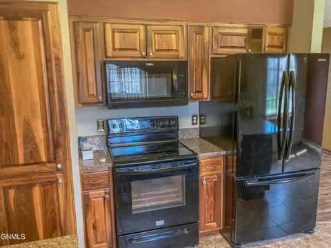 515 Arthur St, Stanton, ND 58571 photo 7