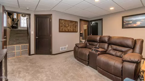 1744 Calgary Loop, Bismarck, ND 58503 photo 32