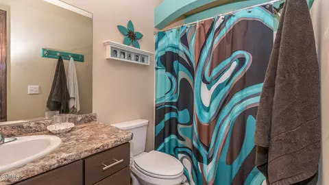 1744 Calgary Loop, Bismarck, ND 58503 photo 22