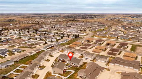 1744 Calgary Loop, Bismarck, ND 58503 photo 7
