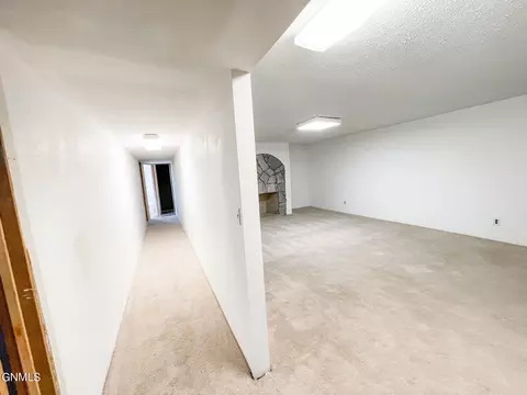 809 22nd St E, Williston, ND 58801 photo 33