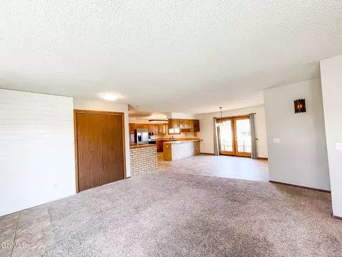 809 22nd St E, Williston, ND 58801 photo 10