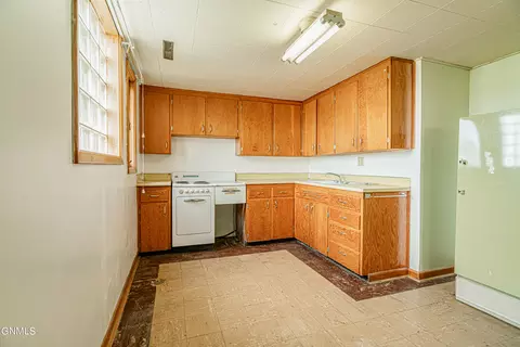 1204 Sunset Dr, Mandan, ND 58554 photo 27