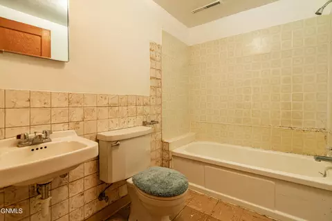 1204 Sunset Dr, Mandan, ND 58554 photo 41